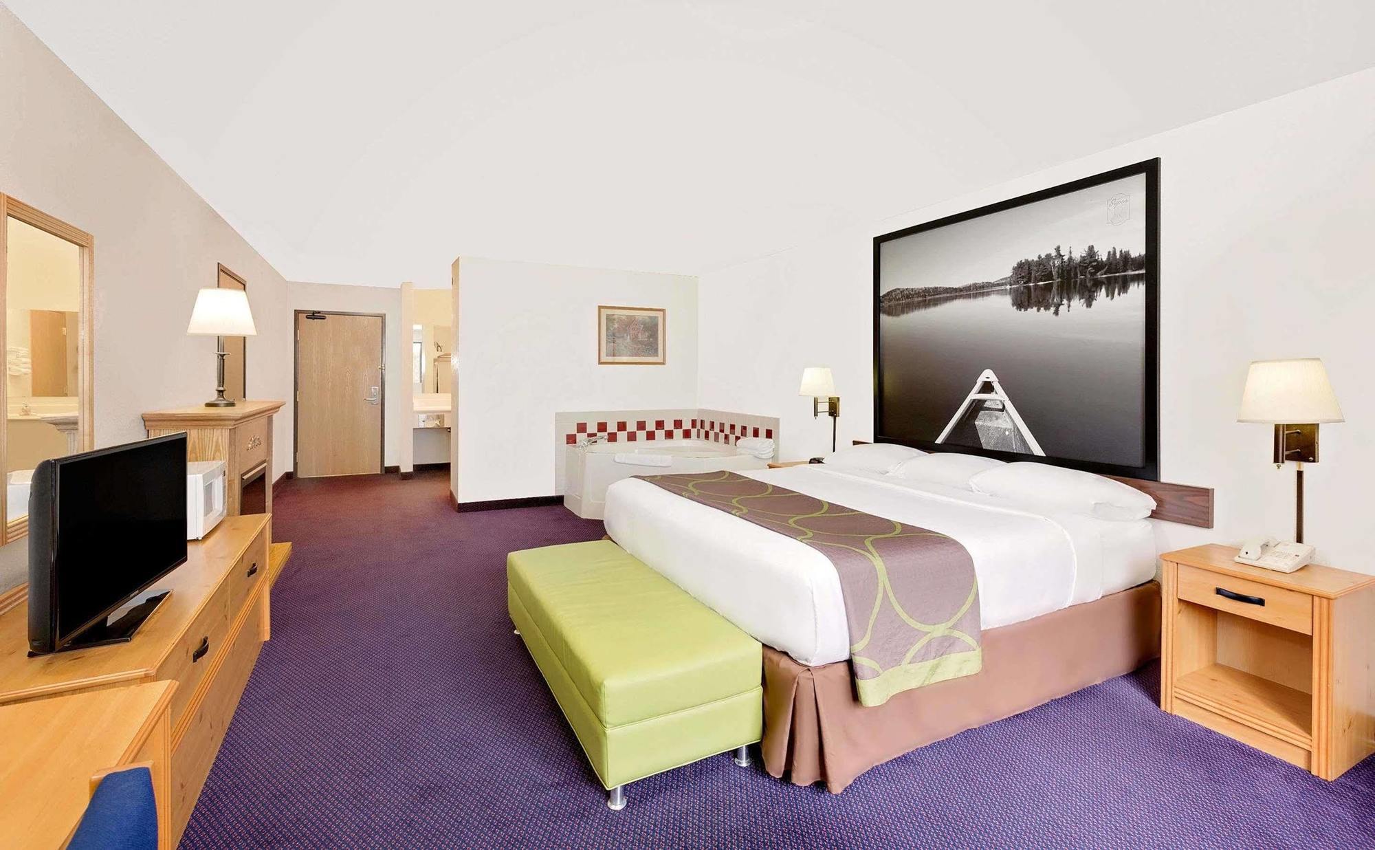 Super 8 By Wyndham St. James Εξωτερικό φωτογραφία